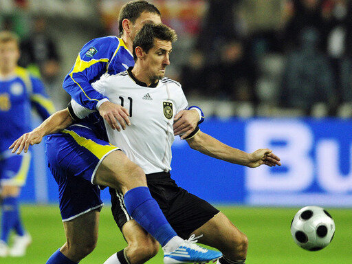 Miroslav Klose erzielte gegen Kasachstan das Führungstor