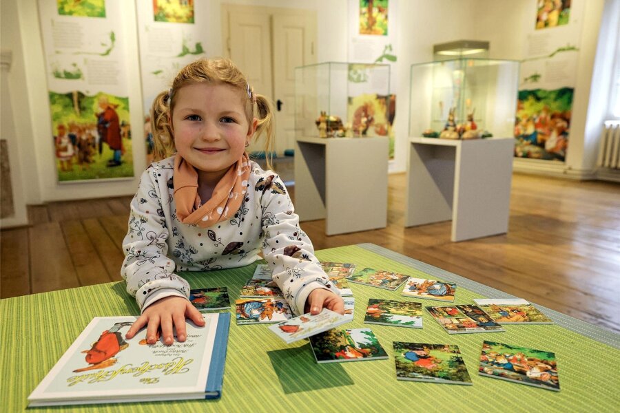 Glauchau feiert 100 Jahre „Häschenschule“ ohne Anke Engelkes gepimpte Version - Die fünfjährige Lilly war eine der ersten Besucherinnen der neuen Ausstellung, die bis in den April hinein zu sehen sein wird.