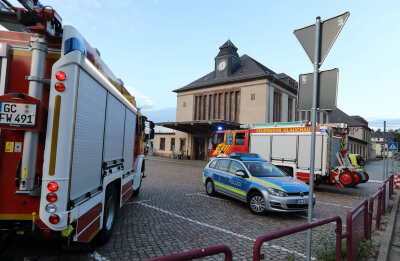 Glauchauer Bahnhof nach Unfall gesperrt - 