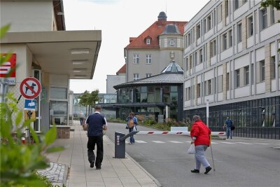 Glauchauer Klinikum erlaubt zwei Besucher pro Tag - Das Glauchauer Krankenhaus hat leicht veränderte Besuchsregelungen. 