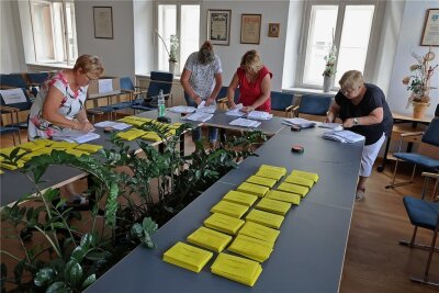 Glauchauer OB-Wahl im ersten Wahlgang entschieden - Von den 20 Wahllokalen, die es in Glauchau gab, waren fünf für die Briefwahl bestimmt. 