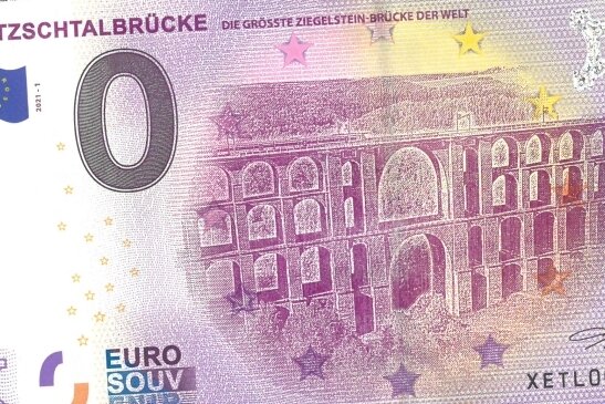 Ein besonderes Souvenir 2021: Der nagelneue 0-Euro-Schein mit dem Motiv der Göltzschtalbrücke auf der Vorderseite. 