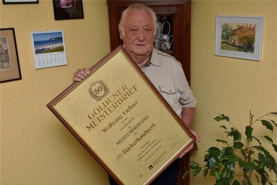 Goldener Meisterbrief: Dieser Bäcker war berühmt für seine guten Semmeln - Bäckermeister Wolfgang Geßner. 2016 gab er sein Geschäft auf.