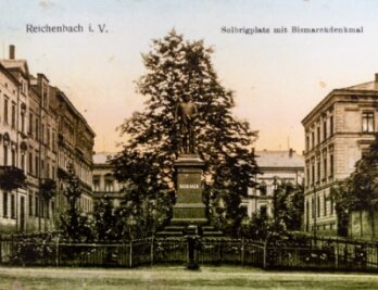 Grafiker ordnet das Vogtland alphabetisch im Postkartenformat - Sechs Jahre später, 1911, entstand diese Ansicht vom Solbrigplatz in Reichenbach. 