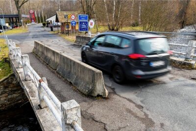 Grenzbrücke, Bahnhof, Saigerhütte: Wofür Olbernhau Geld ausgeben will - Die Brücke über die Natzschung zwischen Olbernhau und dem tschechischen Brandau soll erneuert werden. 
