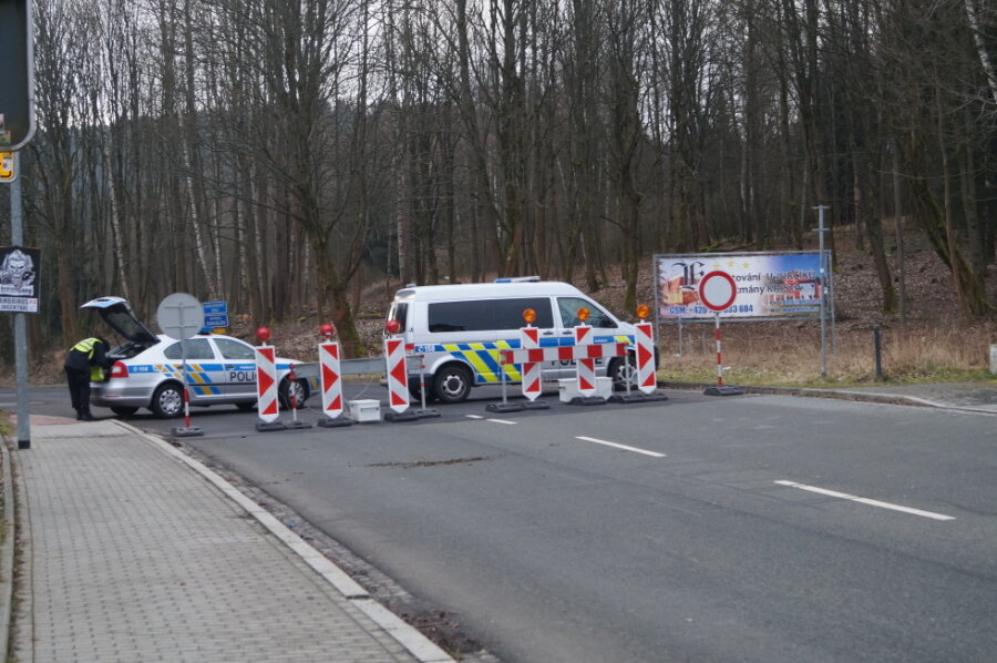 Grenze in Klingenthal öffnet für Pendler - Am Montag wird der Grenzübergang an der Graslitzer Straße in Klingenthal wieder geöffnet, und zwar täglich von 5 bis 23 Uhr.