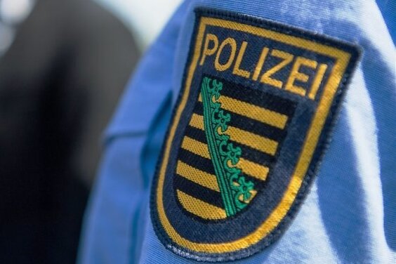 Größere Menge illegaler Pyrotechnik gehortet - Weil ein 19-Jähriger in Plauen illegale Pyrotechnik gehortet hatte, ermittelt nun die Polizei gegen ihn.