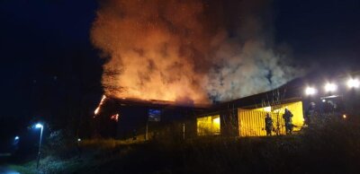 Großbrand in Milchviehanlage in Heidersdorf - 
