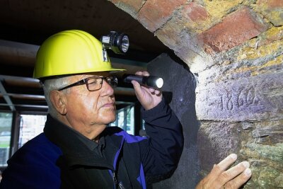 Große Pläne für Plauens Unterwelt - Der sogenannte 1860er-Keller gehört zu jenen Kellern, die in den nächsten Jahren restauriert werden sollen. Doch noch fehlt Gert Müller und seinen Bergknappen das Geld. 