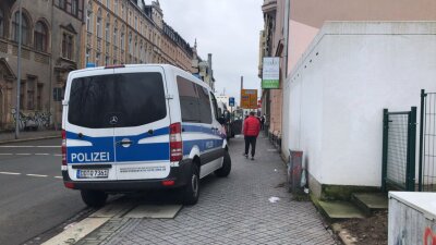 Großeinsatz der Polizei an Plauener Dürerstraße - 