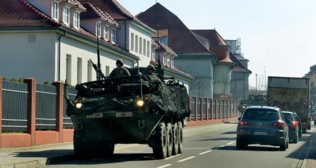 Großmanöver Defender Europa: US-Militärfahrzeuge in der Stadt gesichtet - Ein US-Militär-Fahrzeug fuhr bereits 2018 durch Frankenberg.