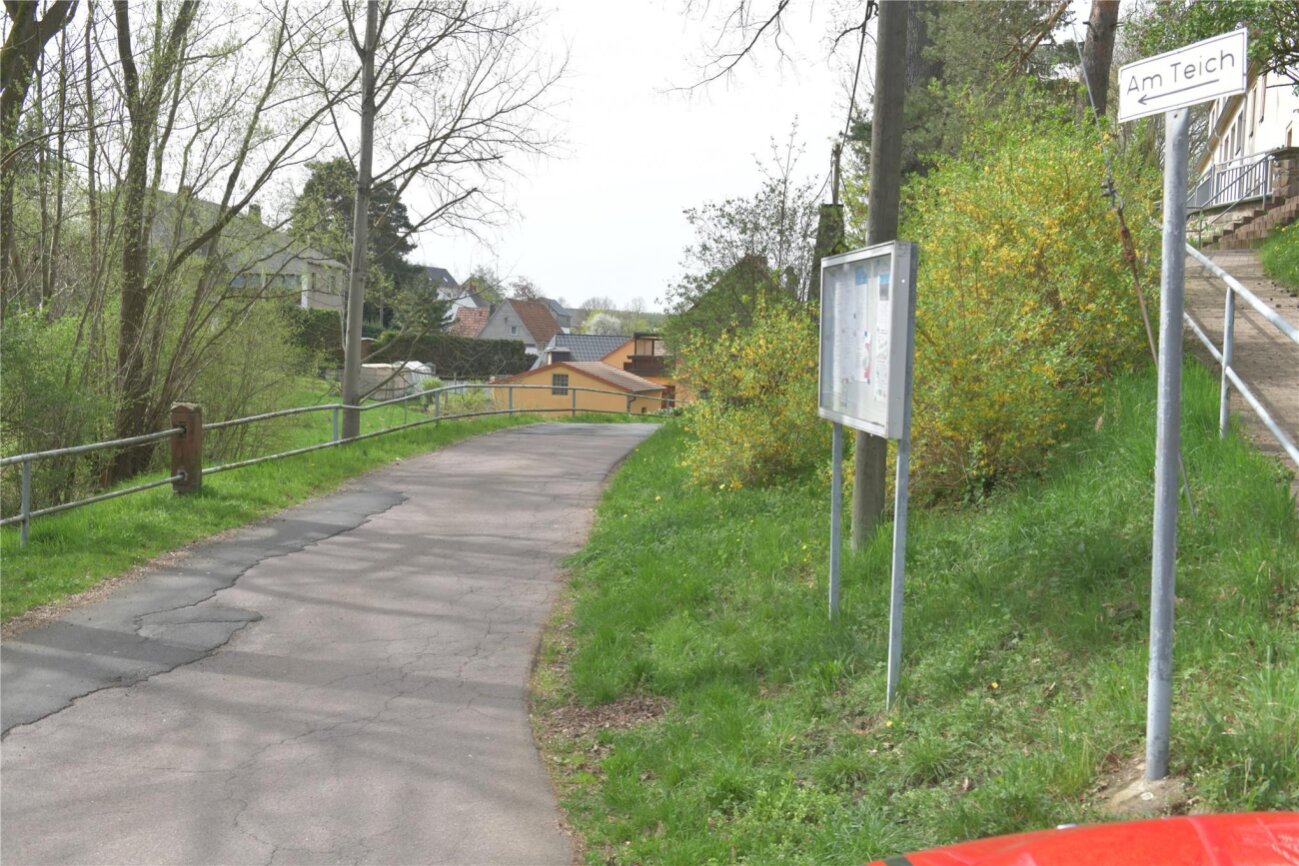 Großschirma Straße am Teich in Reichenbach soll endlich gebaut werden
