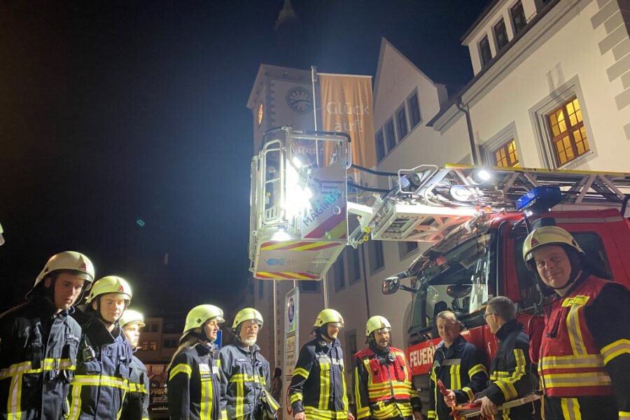 Großübung der Feuerwehr Freiberg auf dem Obermarkt - 