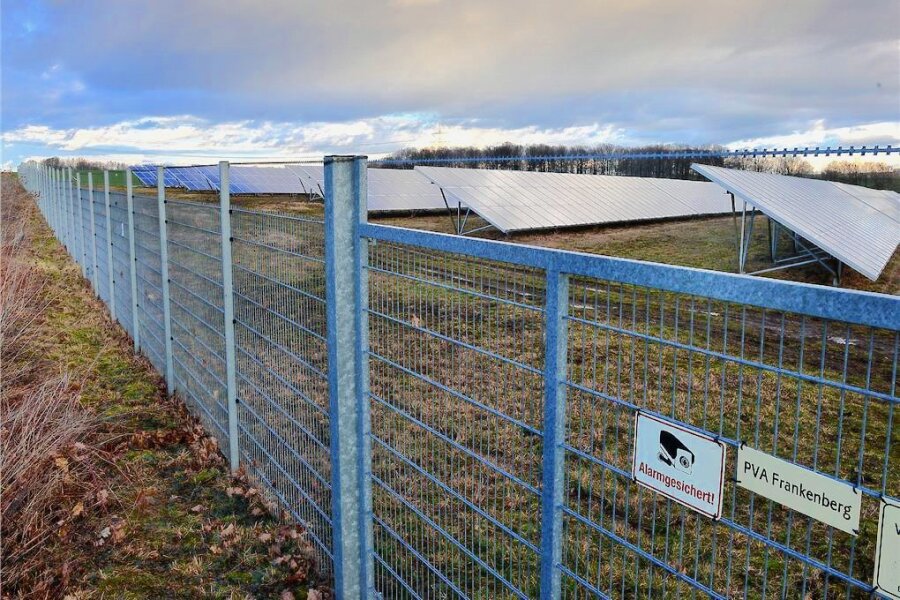 Grünes Licht für Solarpark an der Autobahn in Frankenberg - Dieser Solarpark in Dittersbach-Neudörfchen bewährt sich schon seit einigen Jahren.