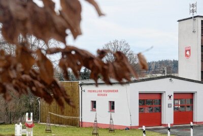 Grundsatzfrage zur Zukunft des Feuerwehrdepots von Bergen: Umbau oder Neubau? - Wegreißen oder anbauen - das fragt sich derzeit der Bergener Gemeinderat zum Thema Feuerwehrdepot.