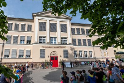 Grundschule in Lunzenau öffnet sich für Neugierige - Im Mai 2022 wurde an der Grundschule der Abschluss der Sanierungsarbeiten gefeiert.