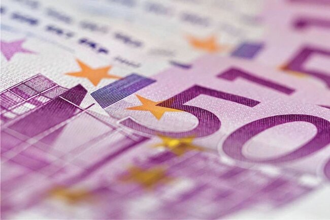 Grundstücksverkauf in Netzschkau: Warum ein unschlagbares Angebot aus dem Rennen ist - Dürfen es 500 Euro mehr sein? Egal, was andere bereit sind, für ein Grundstück zu zahlen?