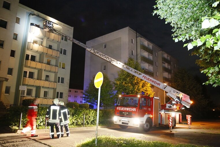 Hainichen: Brandstiftung - Mehrfamilienhaus evakuiert - 