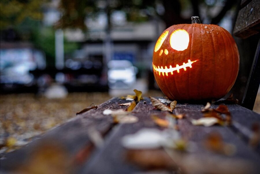 Halloween: Woran sich die Geister scheiden - Die einen lieben, die anderen verwünschen sie: die Kürbisfratzen zu Halloween. 