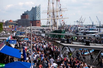 Hamburger Hafengeburtstag startet mit großer Einlaufparade - Der Hamburger Hafengeburtstag ist ein Publikumsmagnet.