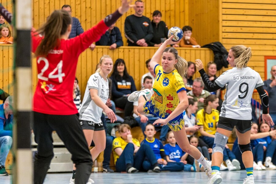 Handball-Sachsenliga: Torjägerin führt Marienberg trotz "persönlicher Betreuung" zum Sieg - Mit neun Toren war Leonie Tinney beim 32:29-Heimsieg gegen die SG Klotzsche Marienbergs erfolgreichste Werferin.