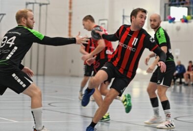 Handball: TSV will gute Hinrunde veredeln - Kay Schröder gehörte zuletzt zu den besten Werfern bei den Mittweidaer Bezirksliga-Handballern. Sie müssen nun im Vogtland ran. 