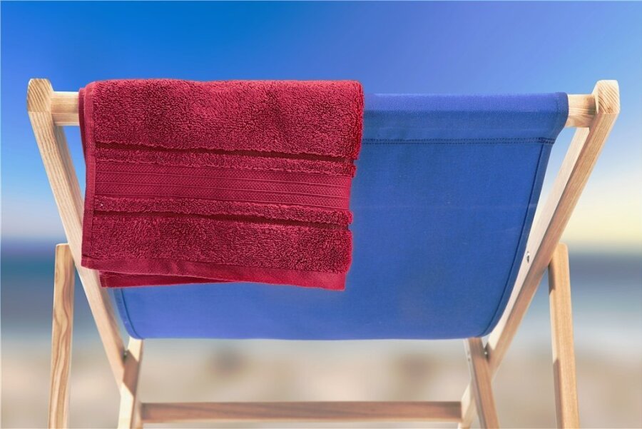Besetzt - Viele Urlauber "reservieren" ihre Sonnenliege mit einem Handtuch.