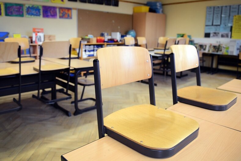 Harsche Kritik im Vogtland an Schulschließung ab Montag - 