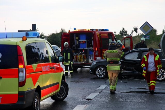 Hartenstein: Schwerer Unfall auf Autobahnzubringer - 