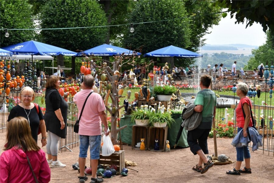 „Haus- und Gartenträume“ im Schlosspark Lichtenwalde: Was Besucher wissen sollten - Die „Haus- und Gartenträume“ hatten 2022 zahlreiche Gäste in den Schlosspark Lichtenwalde gelockt.