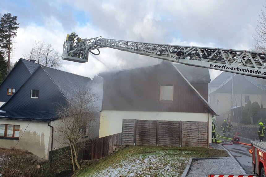 Hausbrand in Eibenstock: Familie steht vor dem Nichts - 