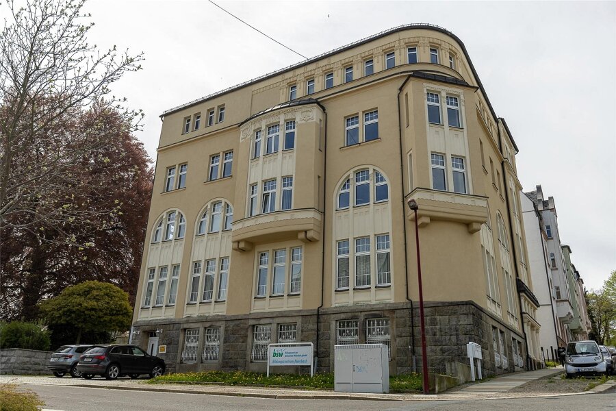 Hauswirtschaftsschule in Auerbach startet erst nächstes Schuljahr - An der Rosa-Luxemburg-Straße in Auerbach soll eine Schule für Hauswirtschaft einziehen.