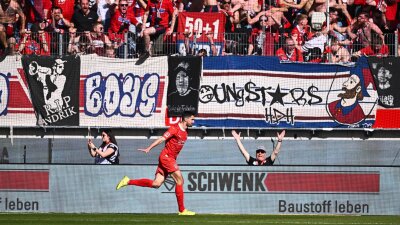 Heidenheims Bayern-Bezwinger Kleindienst feiert am Grill - Tim Kleindienst war der Matchwinner für den 1. FC Heidenheim gegen den FC Bayern.