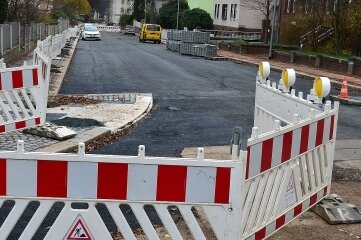 Heine-Straße bleibt länger eine Baustelle - Baustelle: die Heinrich-Heine-Straße in Hainichen.