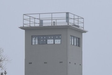 Heinersgrüner Grenzturm: Schäden im Inneren größer als gedacht - Der ehemalige Grenzturm in Heinersgrün. 