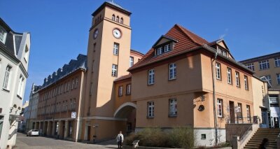 Heinrichsorter stehen hinter Finanzmacht des Stadtchefs - Mittels neuer Hauptsatzung soll das Lichtensteiner Rathaus künftig Stadtrat und Ausschüsse stärker in finanzielle Fragen einbinden. 