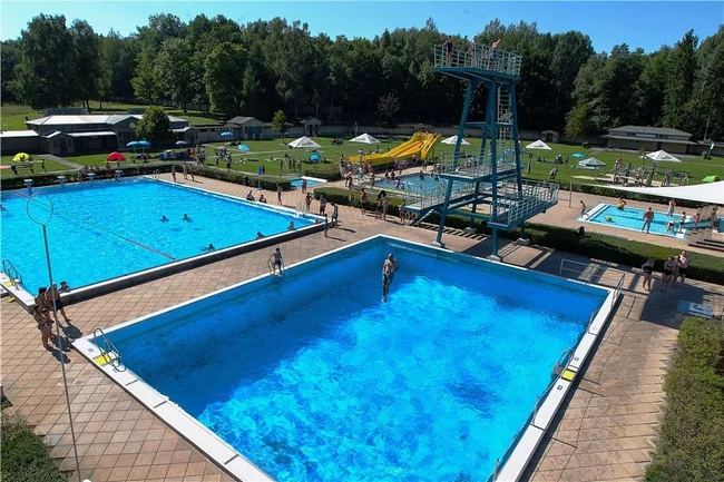Herbstwetter: Das erste Plauener Freibad macht bereits dicht