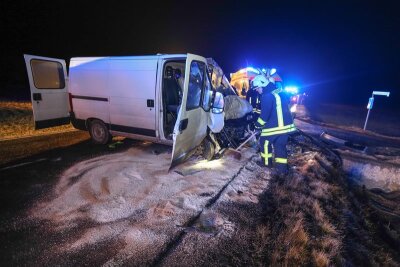 Hetzdorf: Vier Verletzte bei Unfall auf B 173 - 