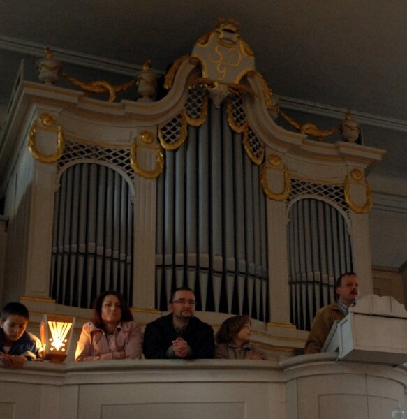 Hilfe für eine Königin - 
              <p class="artikelinhalt">Blick auf die Treubluth-Orgel in der Kirche Schellenberg. Damit sie künftig wieder besser klingt, soll sie restauriert werden.</p>
            