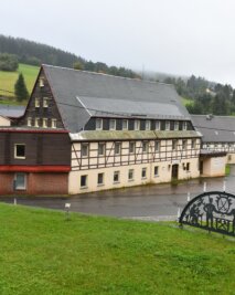 Historisches Erbgericht geht an privaten Bieter - Das alte Erbgericht steht im Zentrum von Rechenberg. 