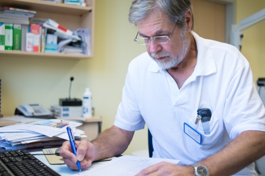 HNO-Arzt: Nachfolgesuche geht weiter - HNO-Arzt Dr. med. Peter Oboril tritt seinen Ruhestand an. 