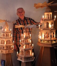 Hobbybastler aus Hohenstein-Ernstthal schnitzt Pyramide mit Märchenmotiven - Märchen, Bergbau oder die christliche Weihnachtsgeschichte - Jürgen Junghänel lässt bei seinen geschnitzten Pyramiden nichts aus. 