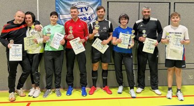 Hobbyspieler ermitteln Tischtennis-Meister beim TTV Erlbach - 