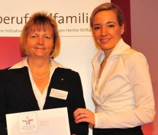 Sylvia Bäßler mit der Bundesfamilienministerin Kristina Schröder