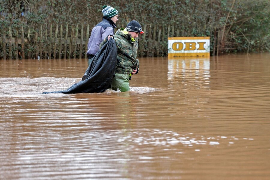 Hochwasser: Wie die Lage an der Mulde ist - In Niederlungwitz trat zu Weihnachten der Lungwitzbach über die Ufer.