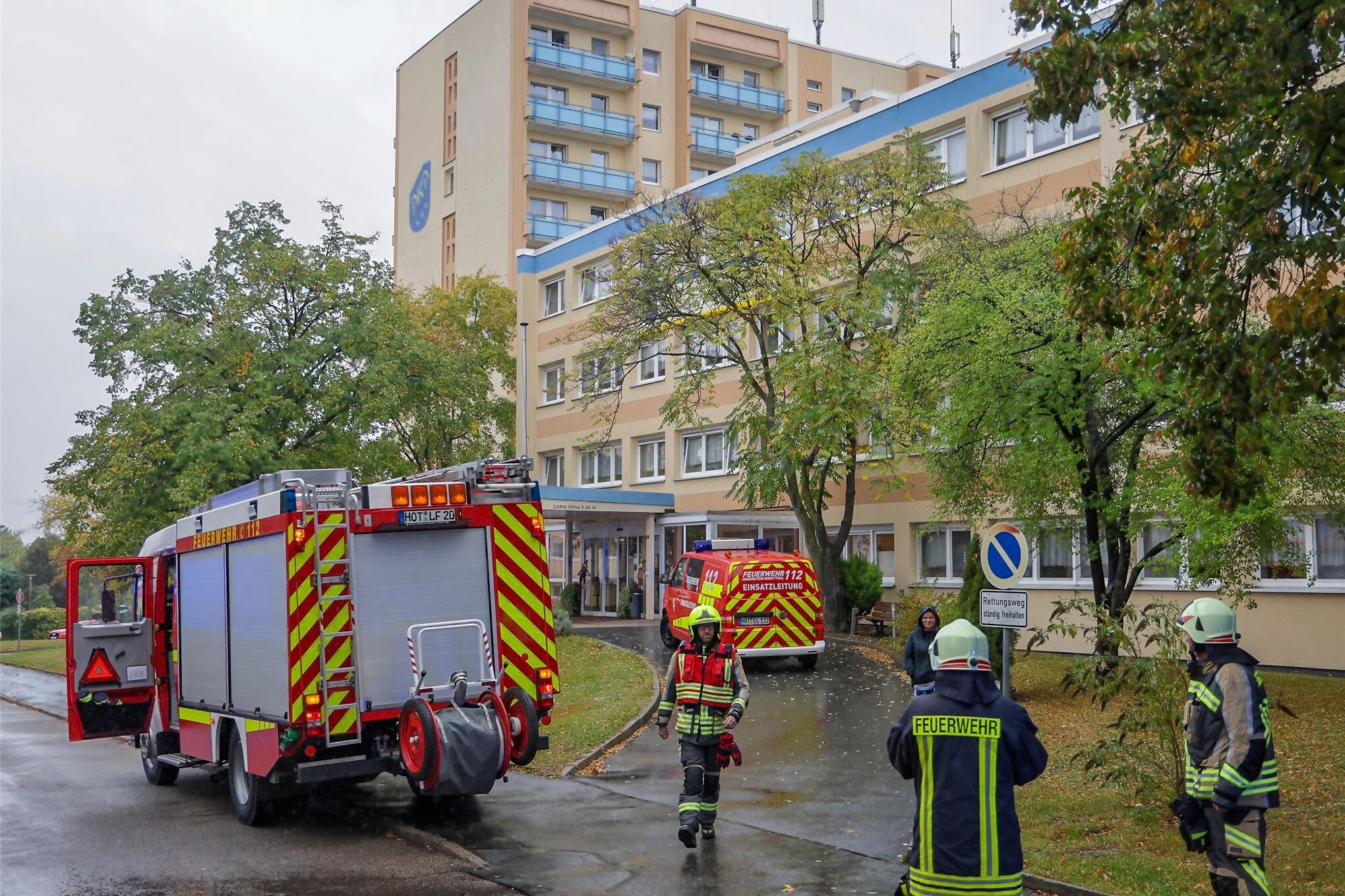 59+ Feuerwehreinsatz Gartenanlage Schkeuditz, Die besitzer stehen nun
