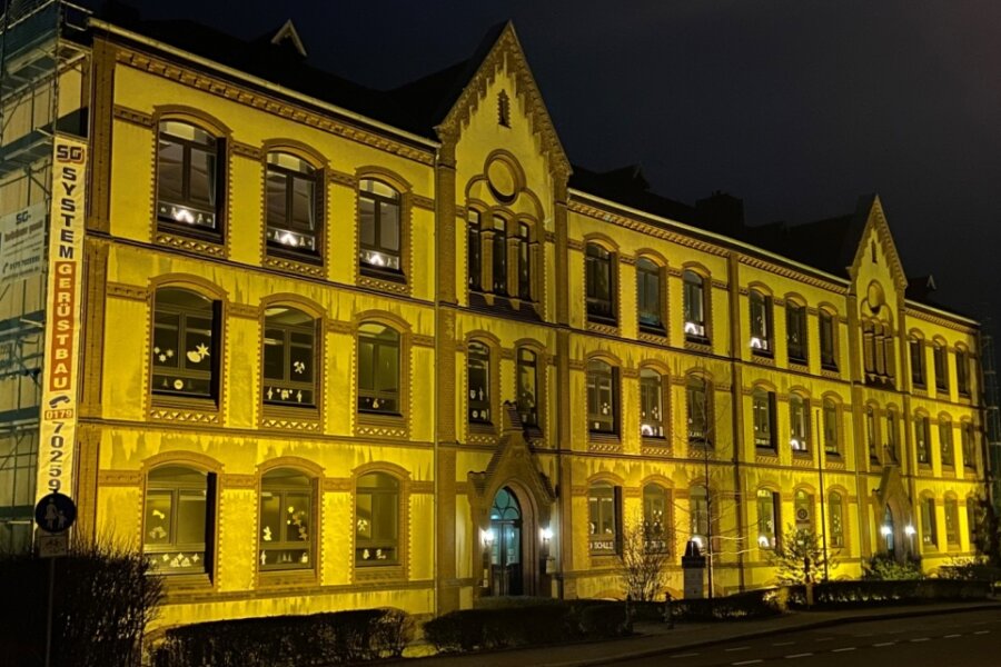 Hohndorf will Fassade der Schule erneuern - 