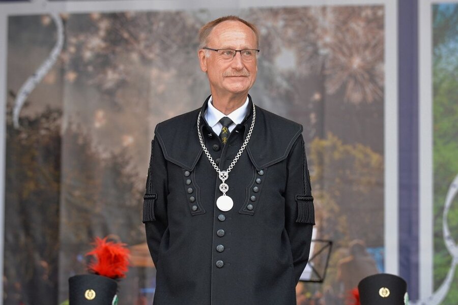Baubürgermeister Holger Reuter (CDU) - hier bei der Großen Bergparade zum diesjährigen Bergstadtsommer in Freiberg