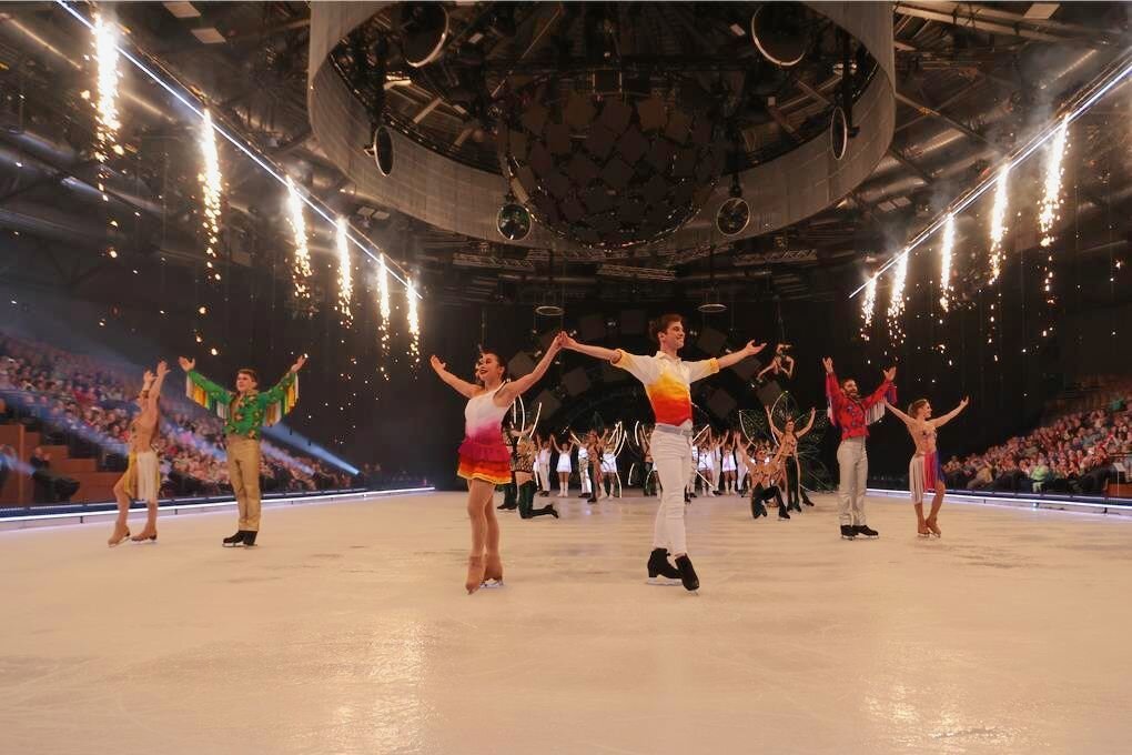 Holiday On Ice Düsseldorf Dauer Der Vorstellung "Holiday on Ice" in Zwickau: Premiere in der ausverkauften Stadthalle