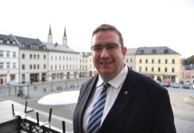 Horn als OB in Oelsnitz wiedergewählt - Mario Horn ist seit sieben Jahren Oelsnitzer Oberbürgermeister. Am Sonntag wurde er wiedergewählt. 